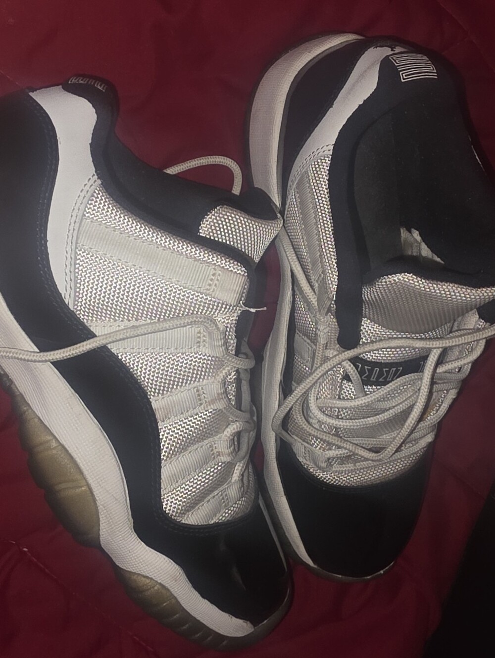 Air Jordan 11 Low Retro Big KID Shoes - White/Black